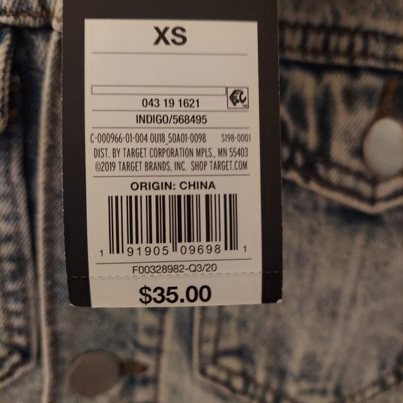 Original Use Jean Jacket with Sweatshirt sleeves n Hoodie. Qty 4 xs Qty 1 small - Picture 4 of 6